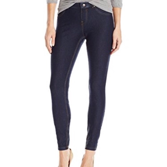 Hue Denim Skimmer dark wash jeans never worn - Picture 1 of 2